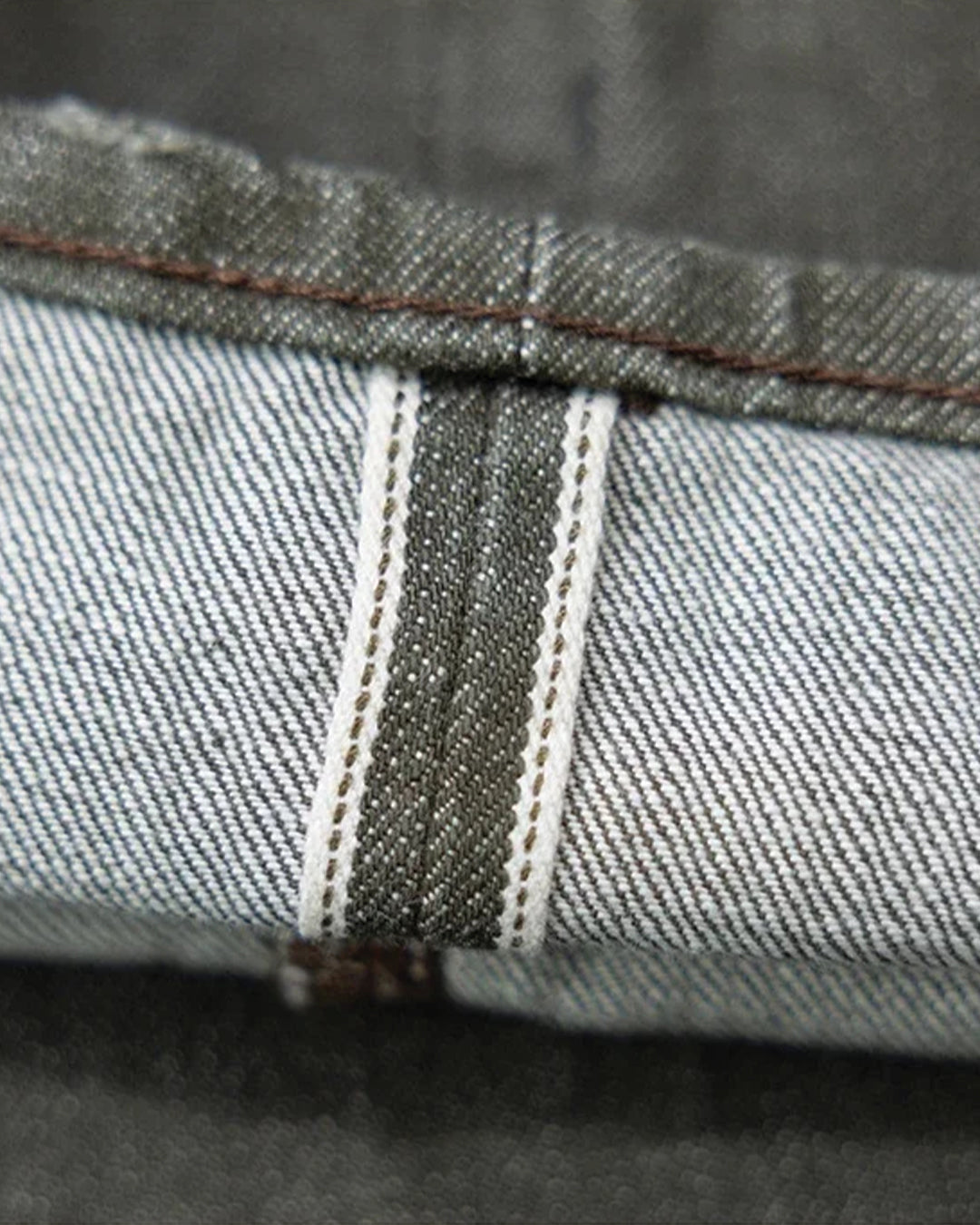 Pantalones Vaqueros de Orillo Oliva de 14oz