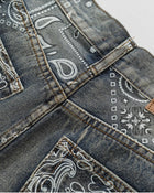 Pantalones cortos de mezclilla con pañuelo desteñido