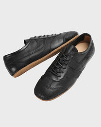 Gum Bottom Flat Trainer