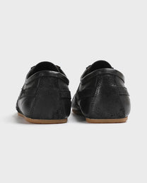 Gum Bottom Flat Trainer