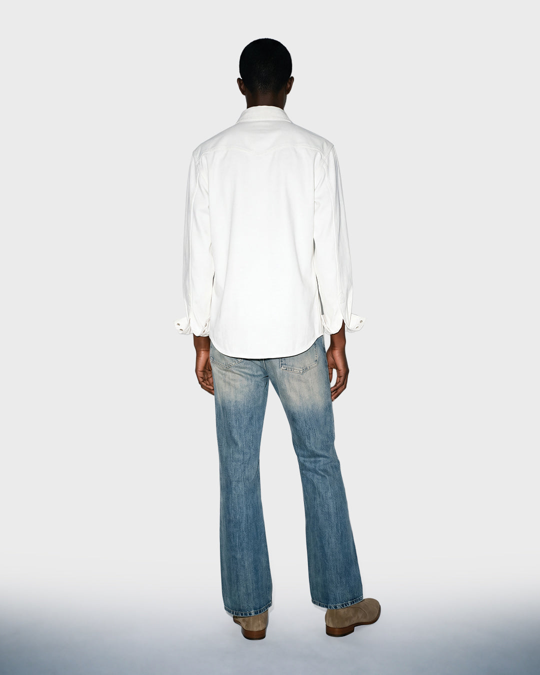 Vaqueros acampanados beige lavados