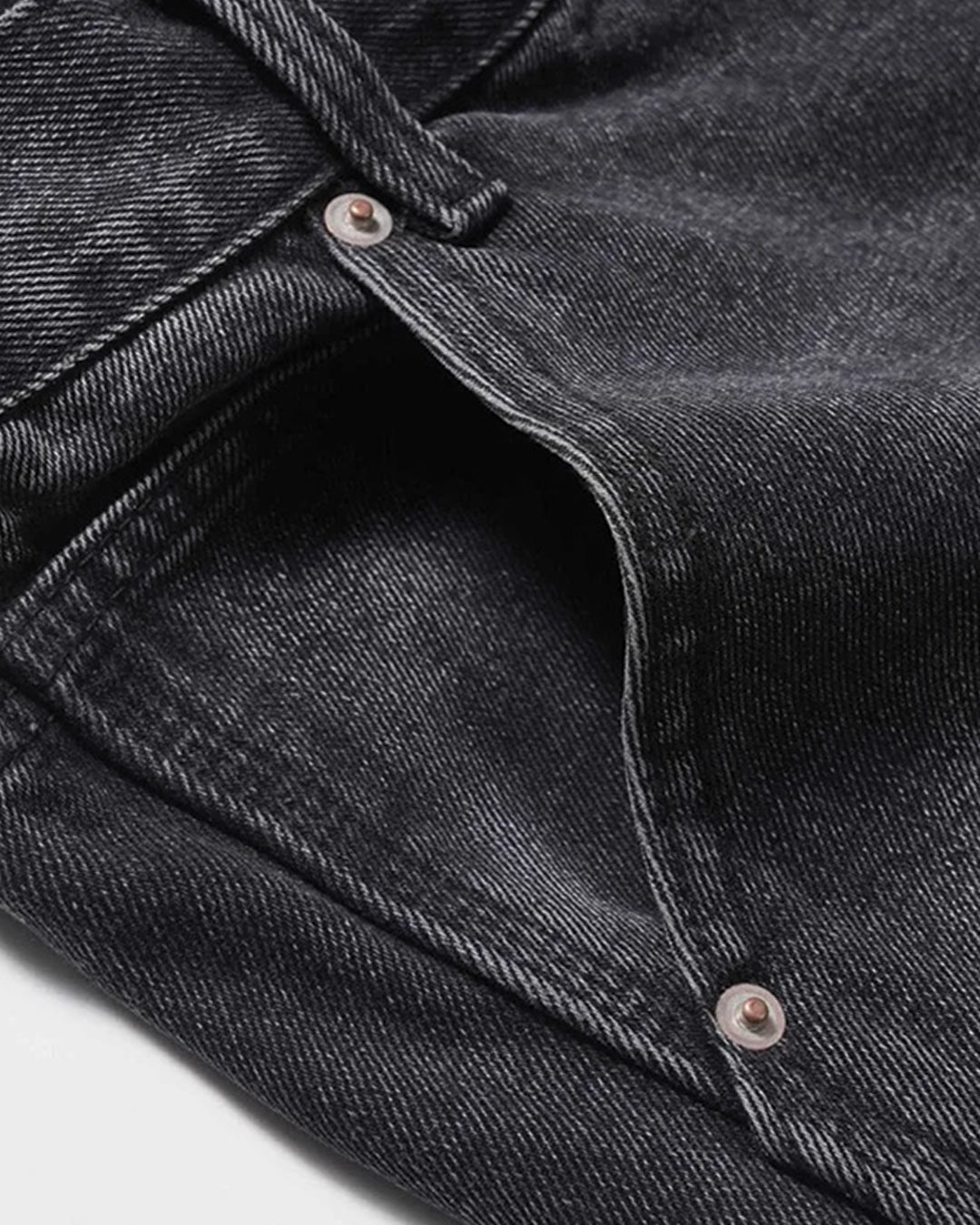 Shorts di jeans effetto candeggiato con bandana