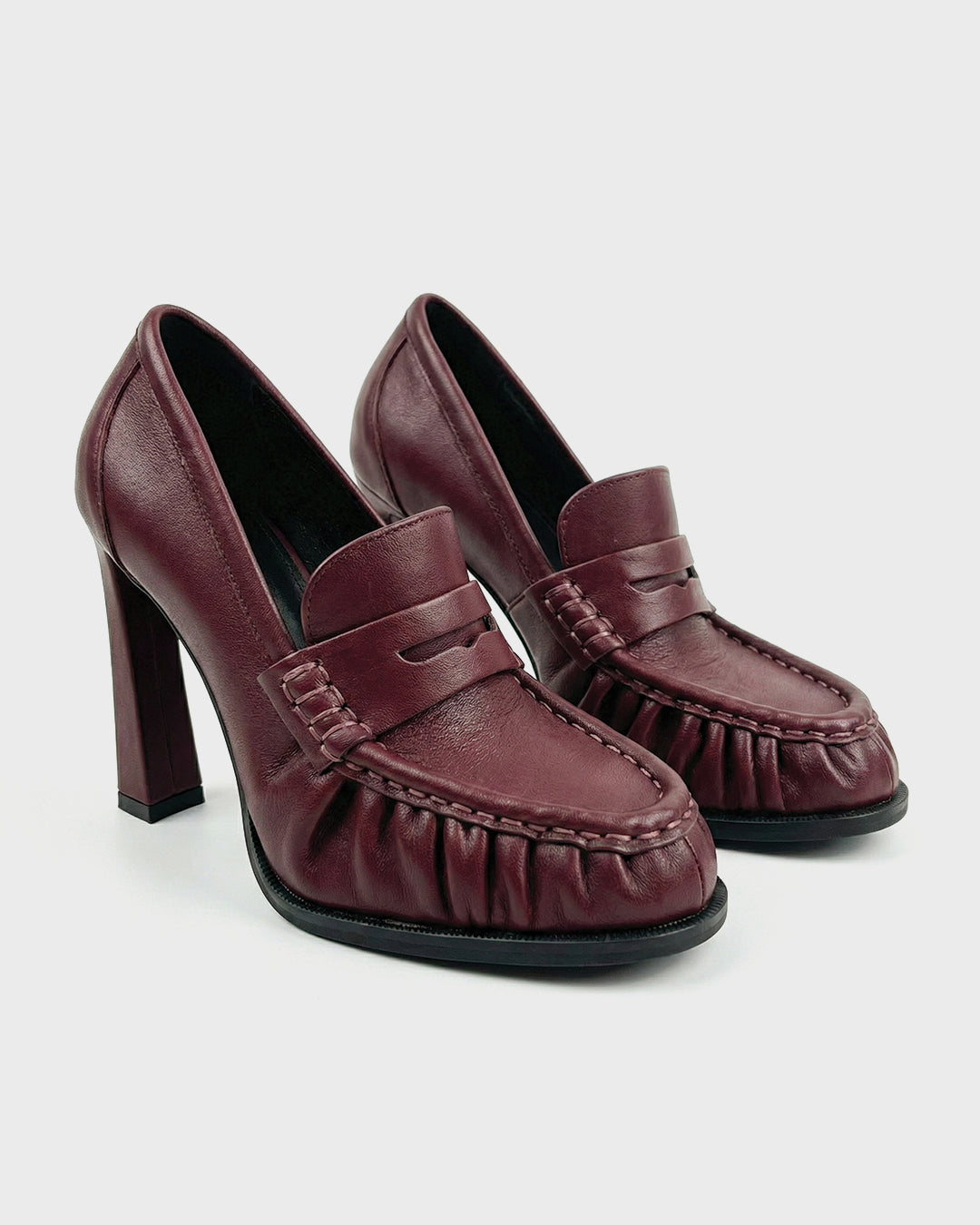 Moc Leather Pump