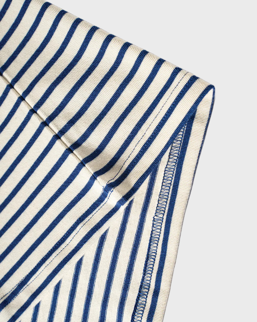 T-shirt Breton a Scollo Quadrato