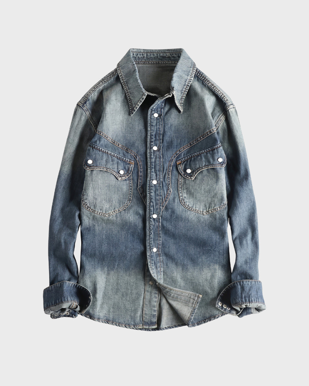 Camisa vaquera con botones de perla a presión