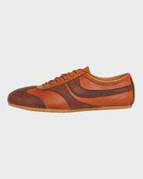 Gum Bottom Flat Trainer