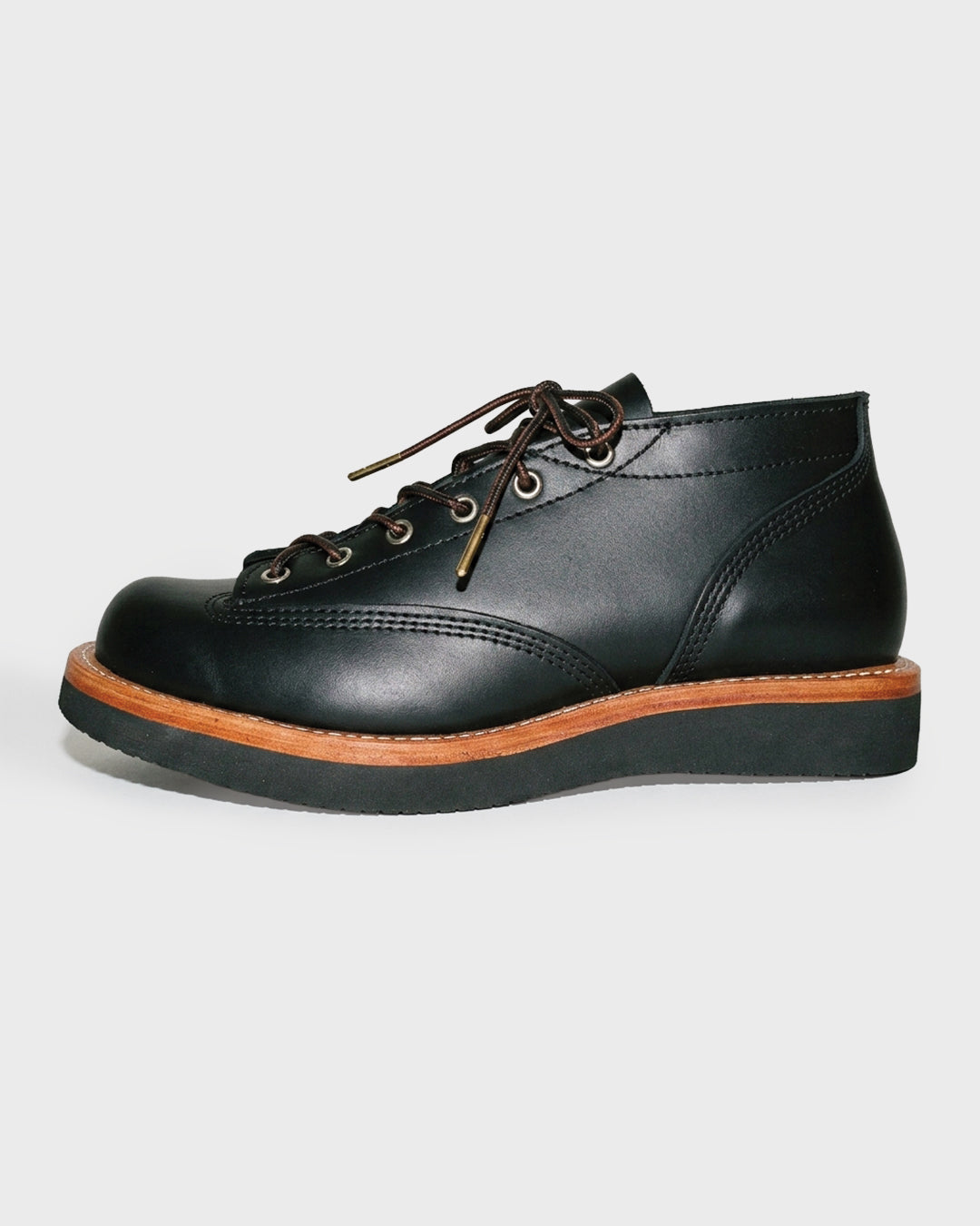 Mocassino con sei occhielli