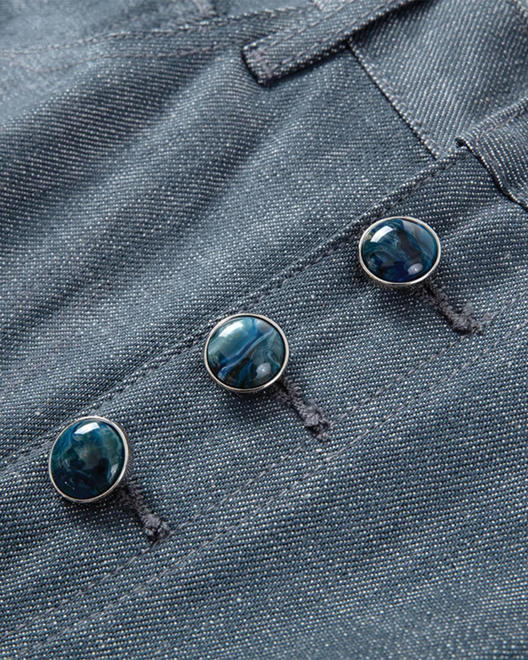Pantalones cortos de mezclilla con pañuelo desteñido