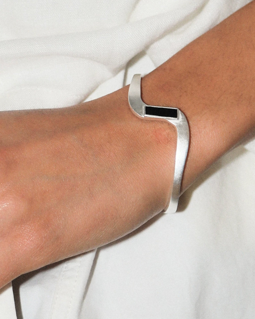 Single Peak Cuff