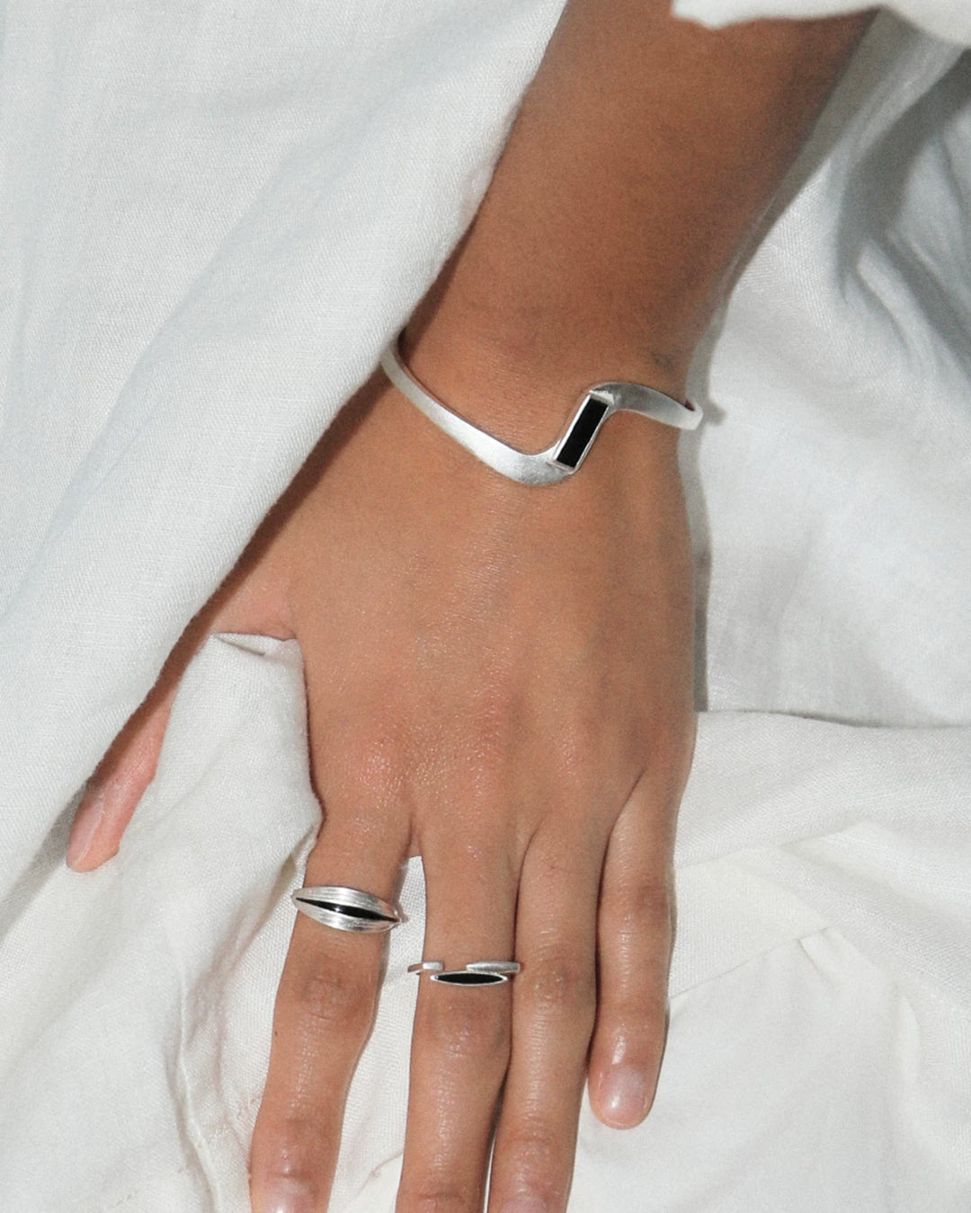 Single Peak Cuff