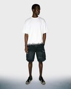 T-shirt con scritta sull'orlo
