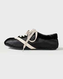 Cross Stripe Flat Sneaker