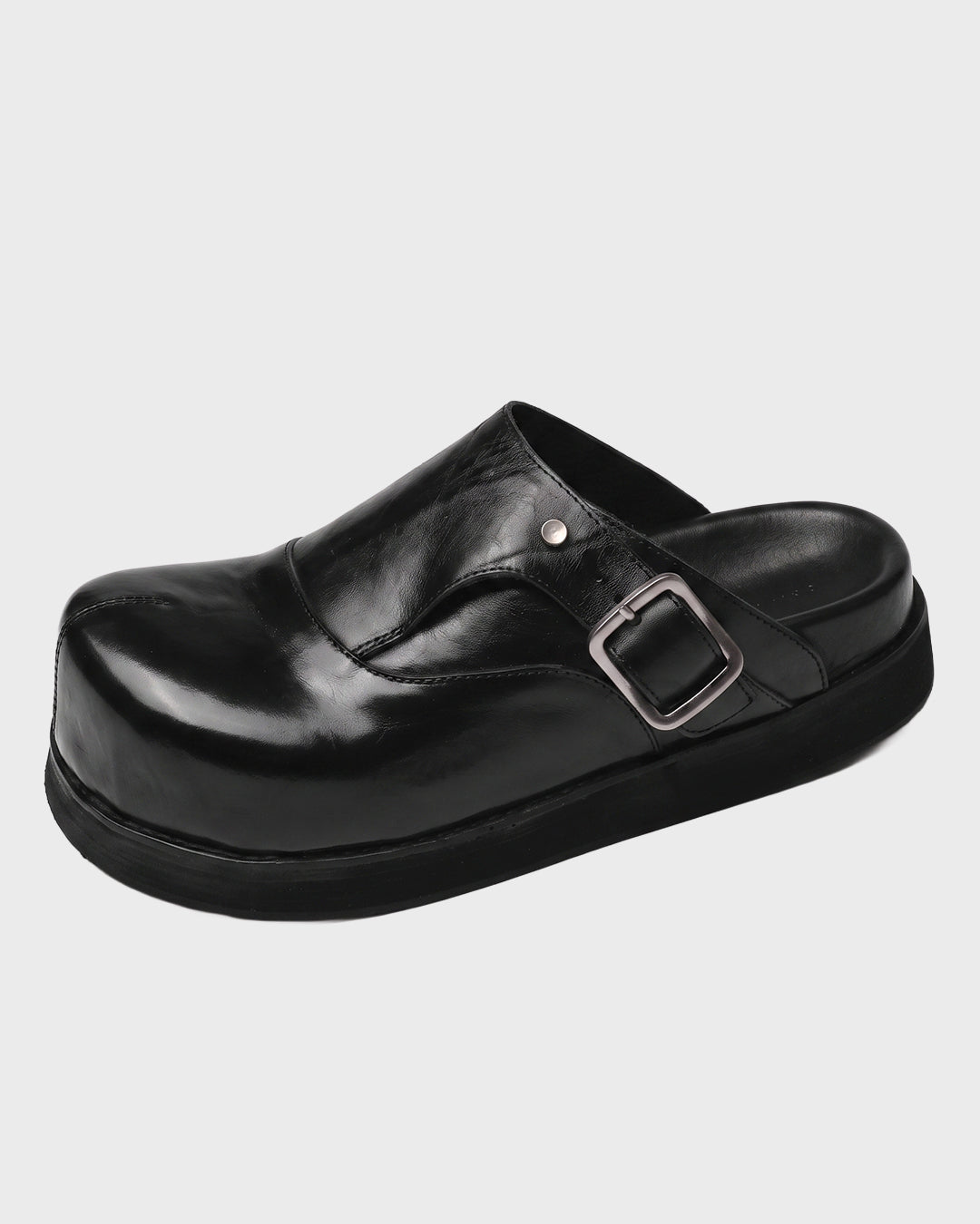 Genba Buckle Clog