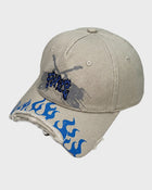 Cappellino con visiera tagliata a fiamma