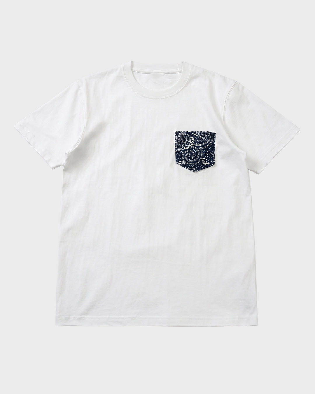 T-shirt con taschino Shibori