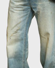 Light Wash Frayed Jeans