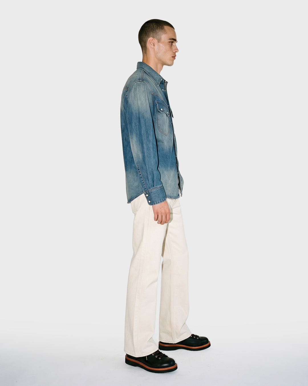 Vaqueros Pearl Flare con orillo