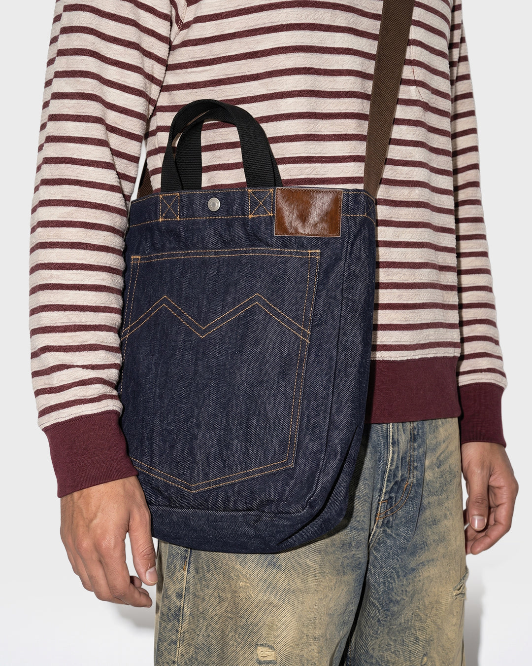 Borsa a tracolla in denim Bear &amp; Bolt