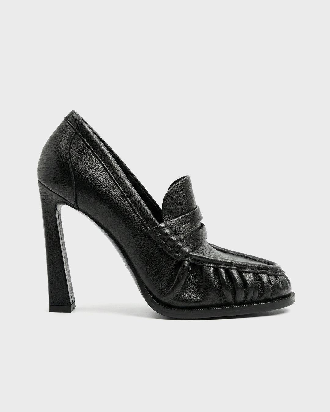 Moc Leather Pump