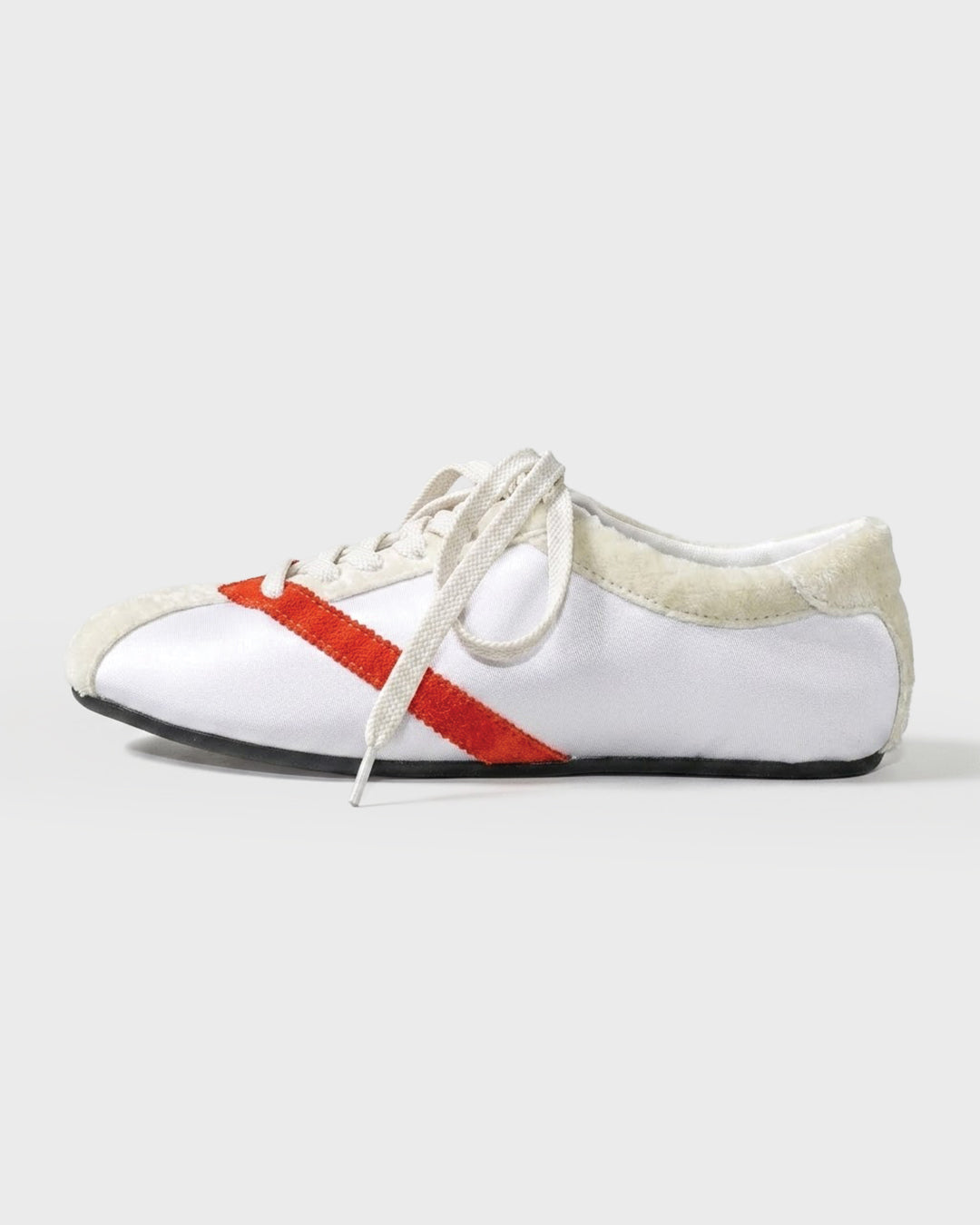 Cross Stripe Flat Sneaker