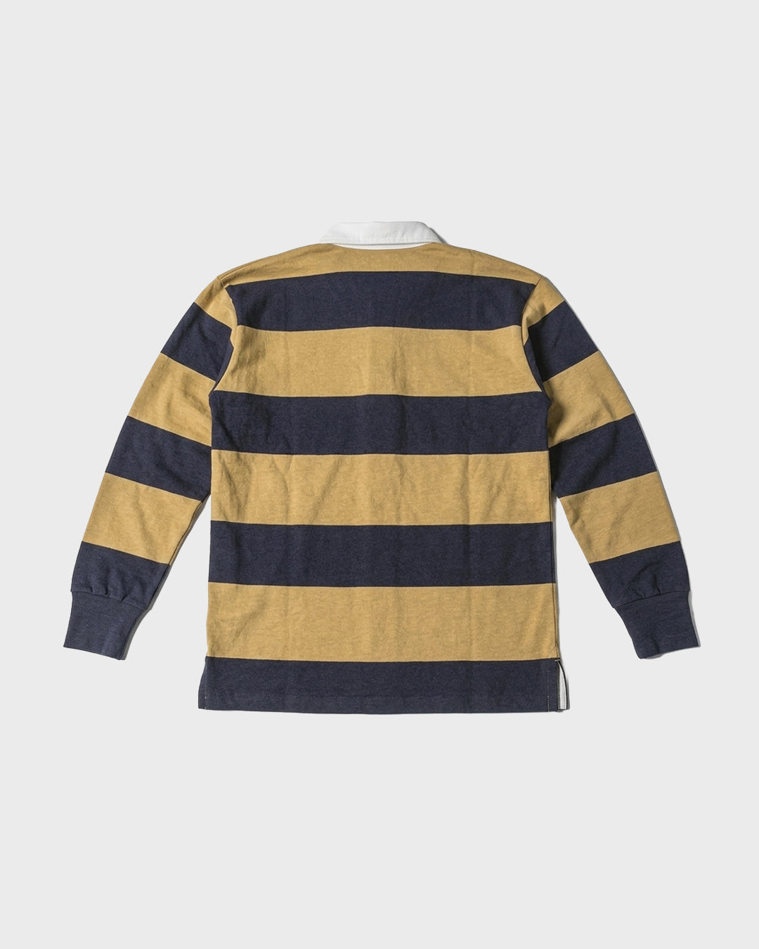 Polo de rugby dorado