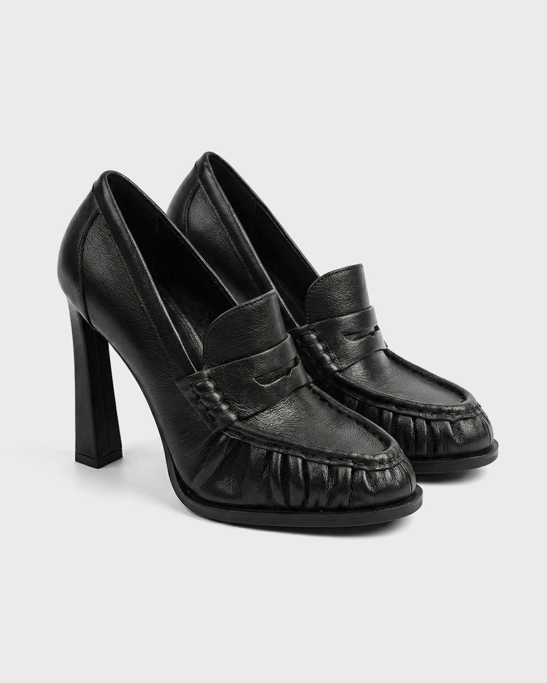 Moc Leather Pump